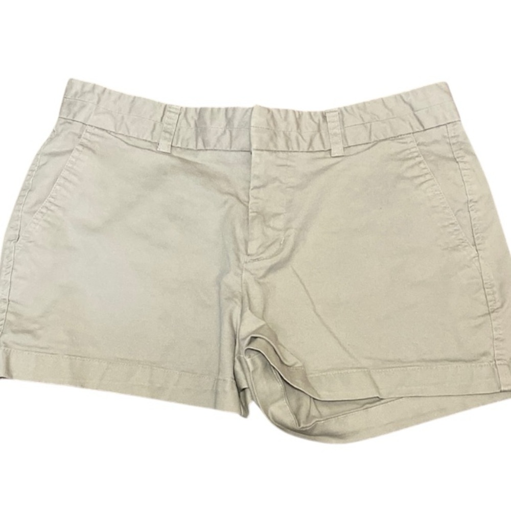 GAP Khaki City 3” Shorts Size 6